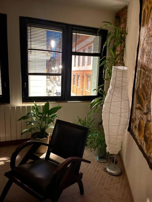 A 150 Pas Du Capitole! Apartment Toulouse Luaran gambar